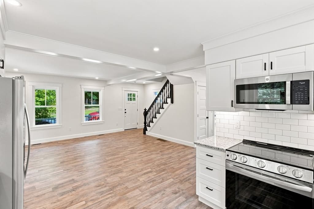 21 King Street, Hanover MA 02339 photo 10