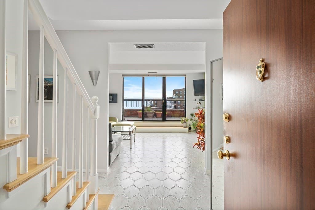 Condominium at 3 Seal Harbor Rd, Winthrop MA 02152, Winthrop, photo 9 of 41