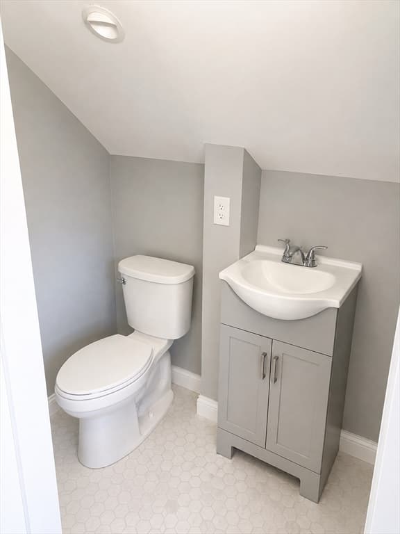 81 Oak St, Middleboro MA 02346 photo 19