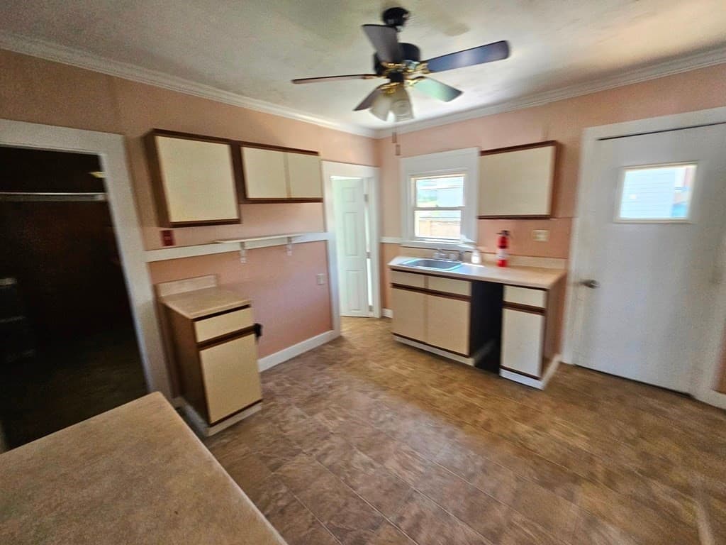 186 Burbank St, Pittsfield MA 01201 photo 3
