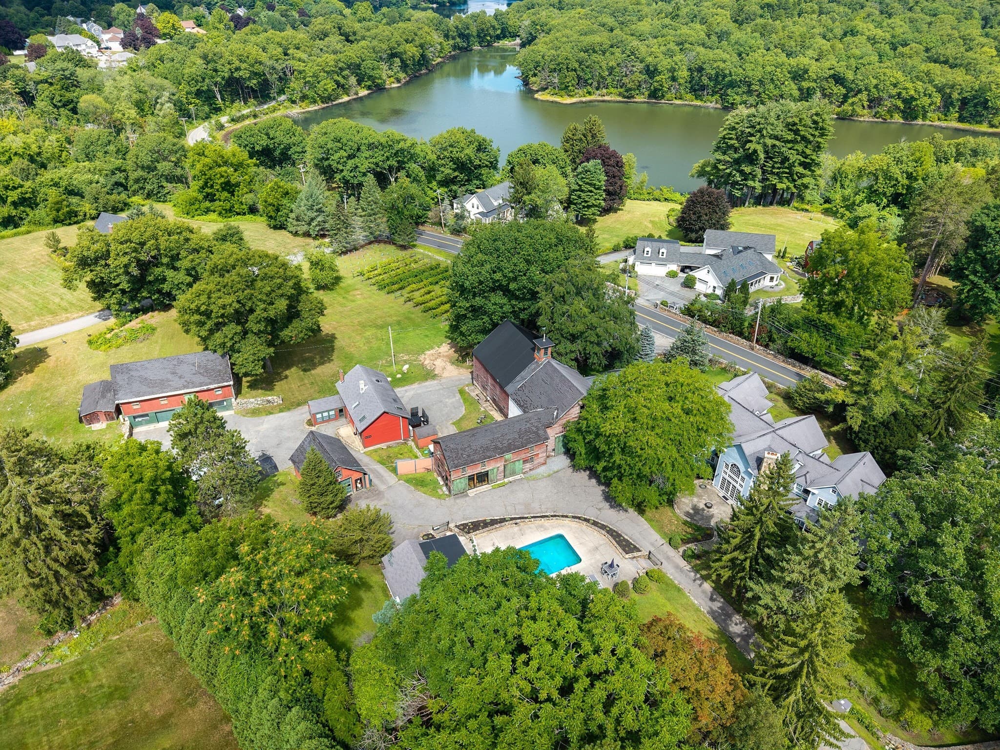 Single Family Residence at 11 Marbleridge Rd, North Andover MA 01845, North Andover, photo 2 of 38