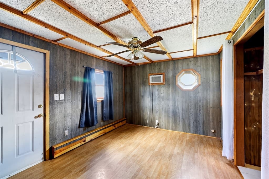 118 Blanchwood Ave, Chicopee MA 01013 photo 14