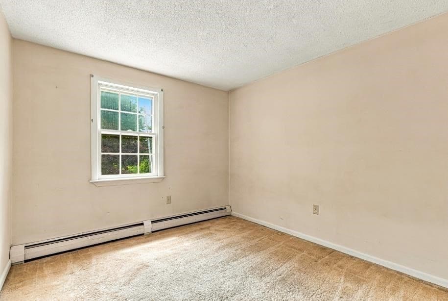 4 Picadilly St, Upton MA 01568 photo 27