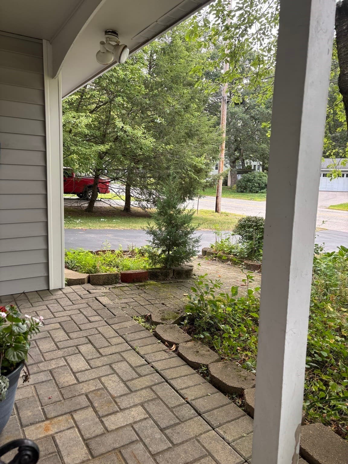 Single Family Residence at 47 Eaton Rd, Framingham MA 01701, Framingham, photo 3 of 40