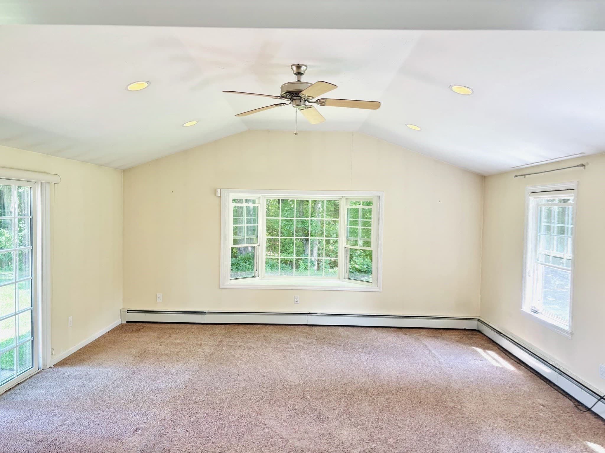 Single Family Residence at 47 Eaton Rd, Framingham MA 01701, Framingham, photo 15 of 40