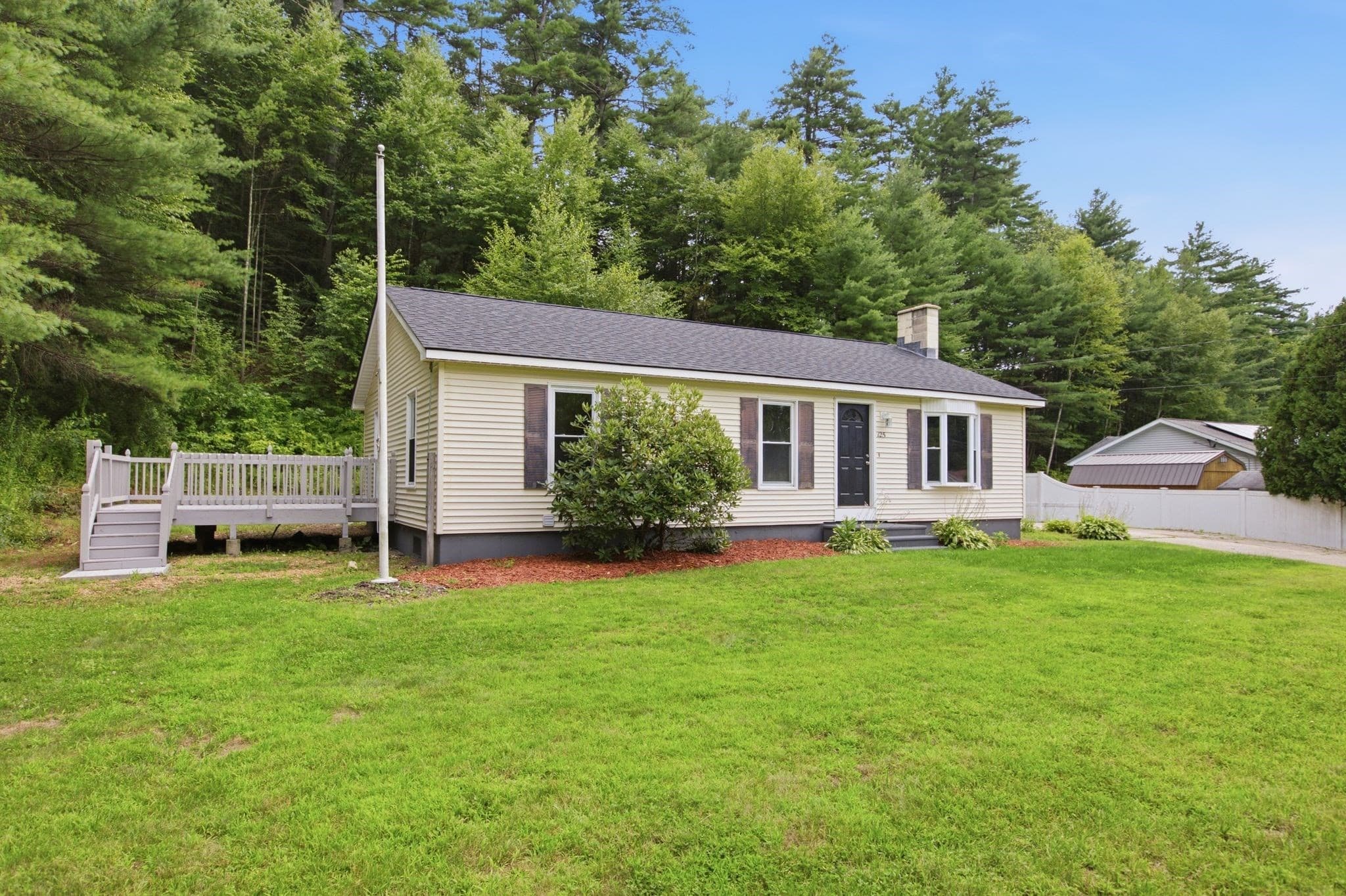 125 Glendale Cir, Ware MA 01082