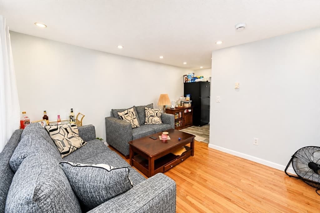 994 Washington St # 2, Weymouth MA 02189
