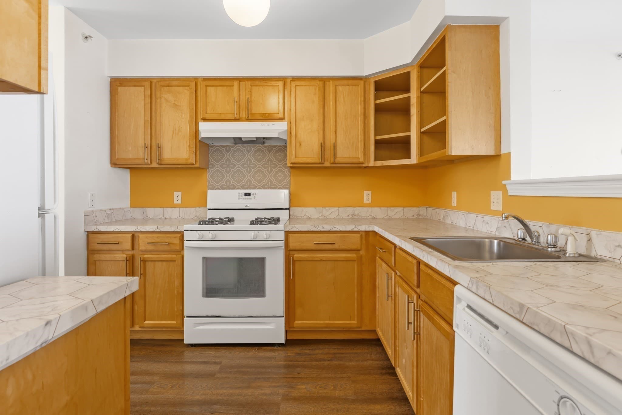 Condominium at 429 Border St # 6, Boston MA 02128, Boston, photo 11 of 26