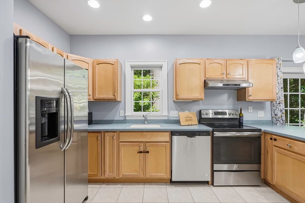 13 Knowlton Cir # 13, Upton MA 01568 photo 13