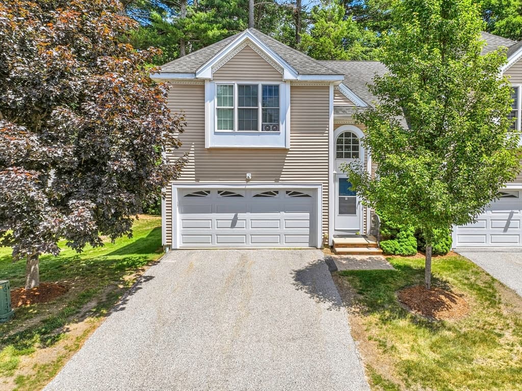 13 Knowlton Cir # 13, Upton MA 01568