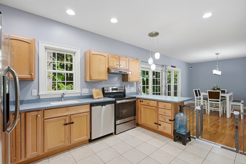 13 Knowlton Cir # 13, Upton MA 01568 photo 15