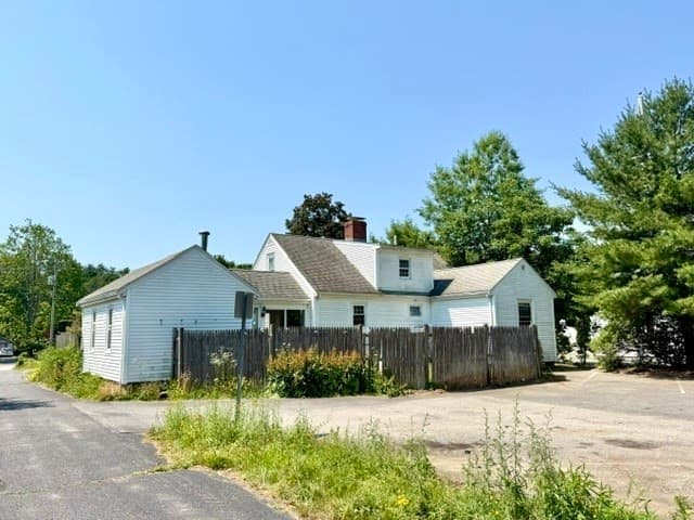 204 Main St, Hanson MA 02341 photo 3