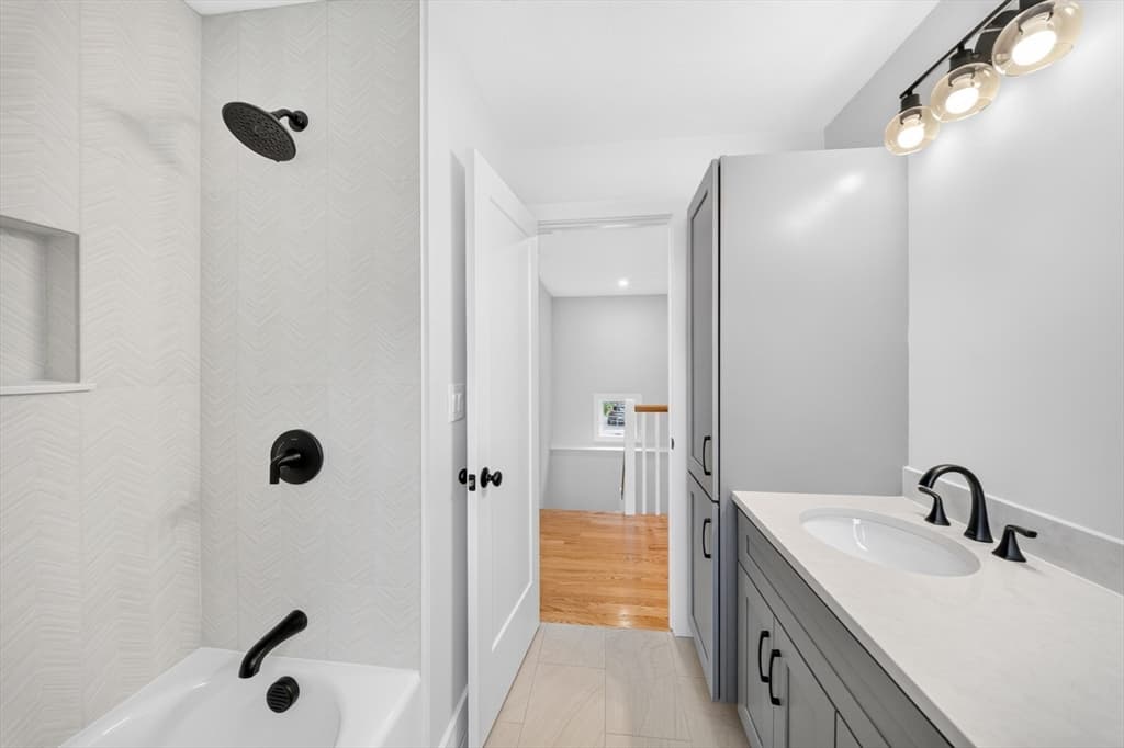 14 Neillian Way # 14, Bedford MA 01730 photo 17