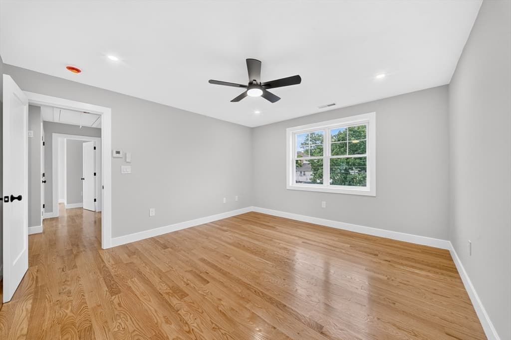 14 Neillian Way # 14, Bedford MA 01730 photo 18