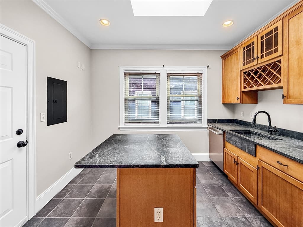 9 Odonnell Sq # 3, Boston MA 02122 photo 16