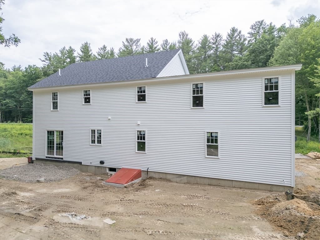 179 Brookline St, Pepperell MA 01463 photo 2