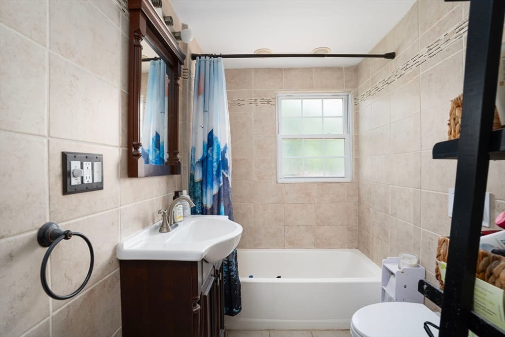 10 Sidney Ave, Swansea MA 02777 photo 22