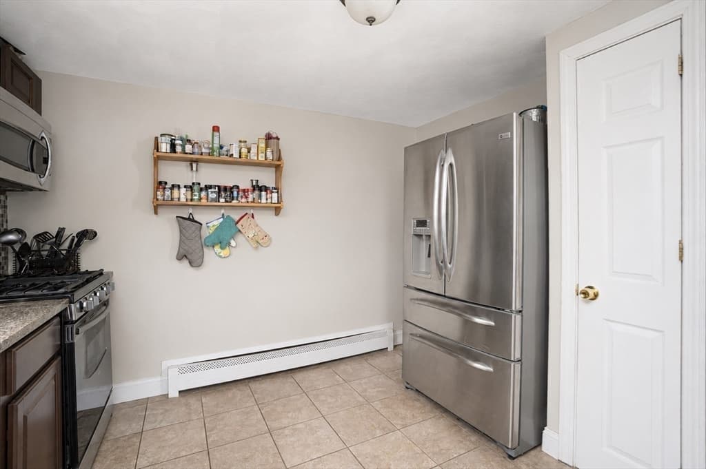 10 Sidney Ave, Swansea MA 02777 photo 14