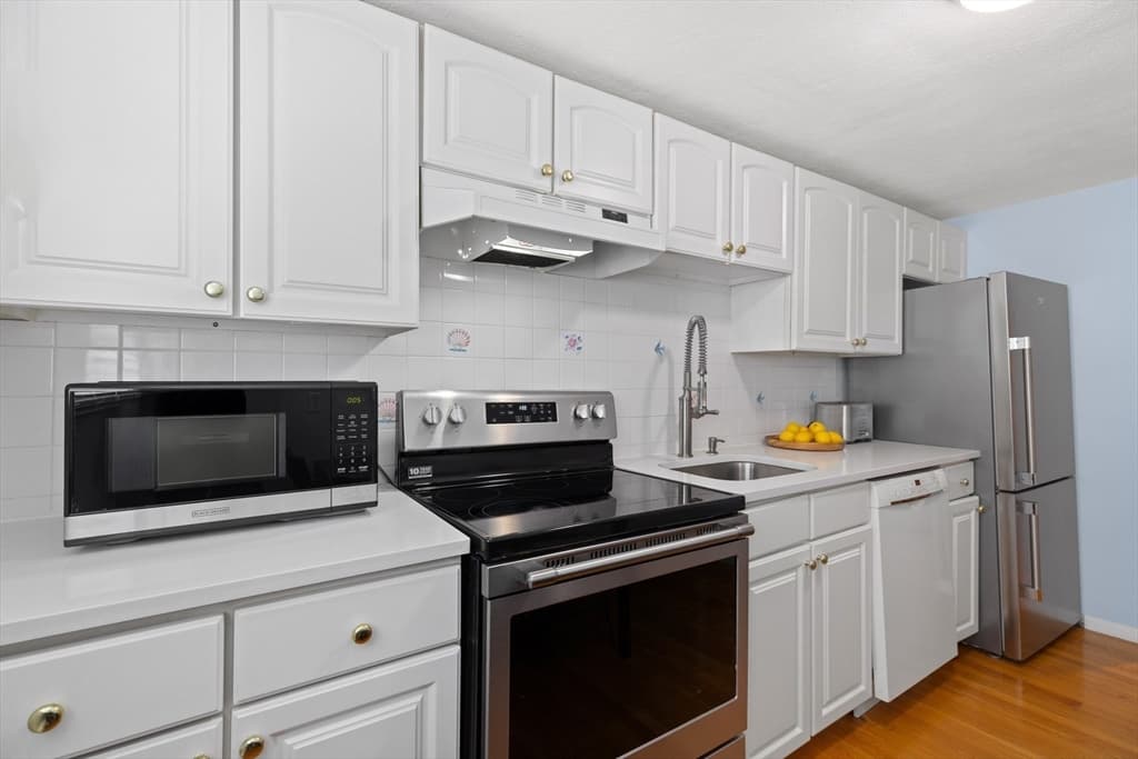 38 Westgate Rd # 1, Boston MA 02467 photo 5