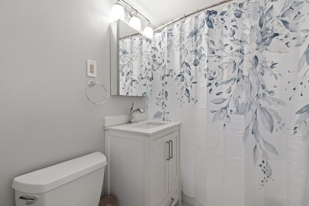 38 Westgate Rd # 1, Boston MA 02467 photo 11