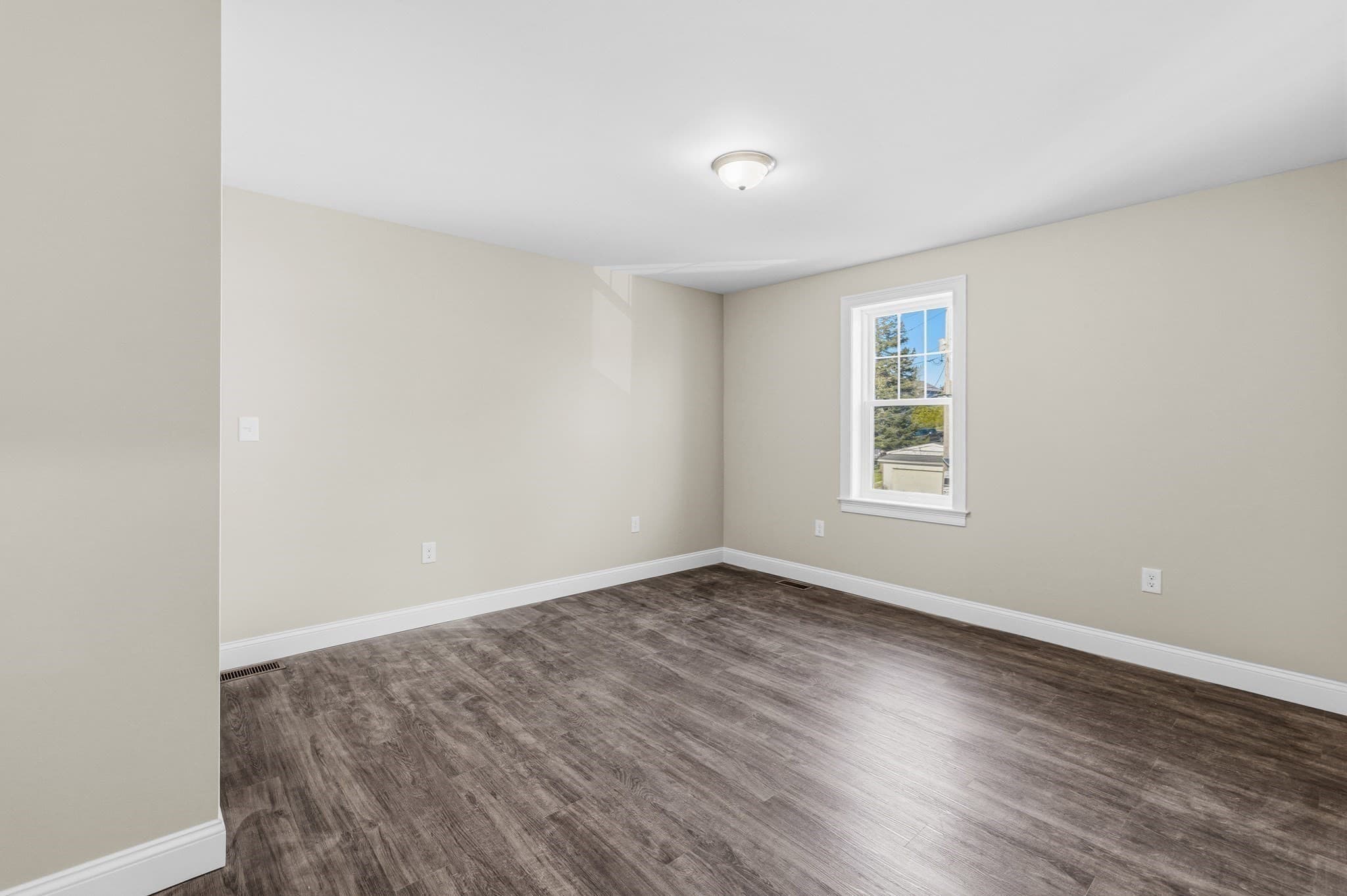 Single Family Residence at 1001 Bay Street, Fall River MA 02724, photo 22 of 38