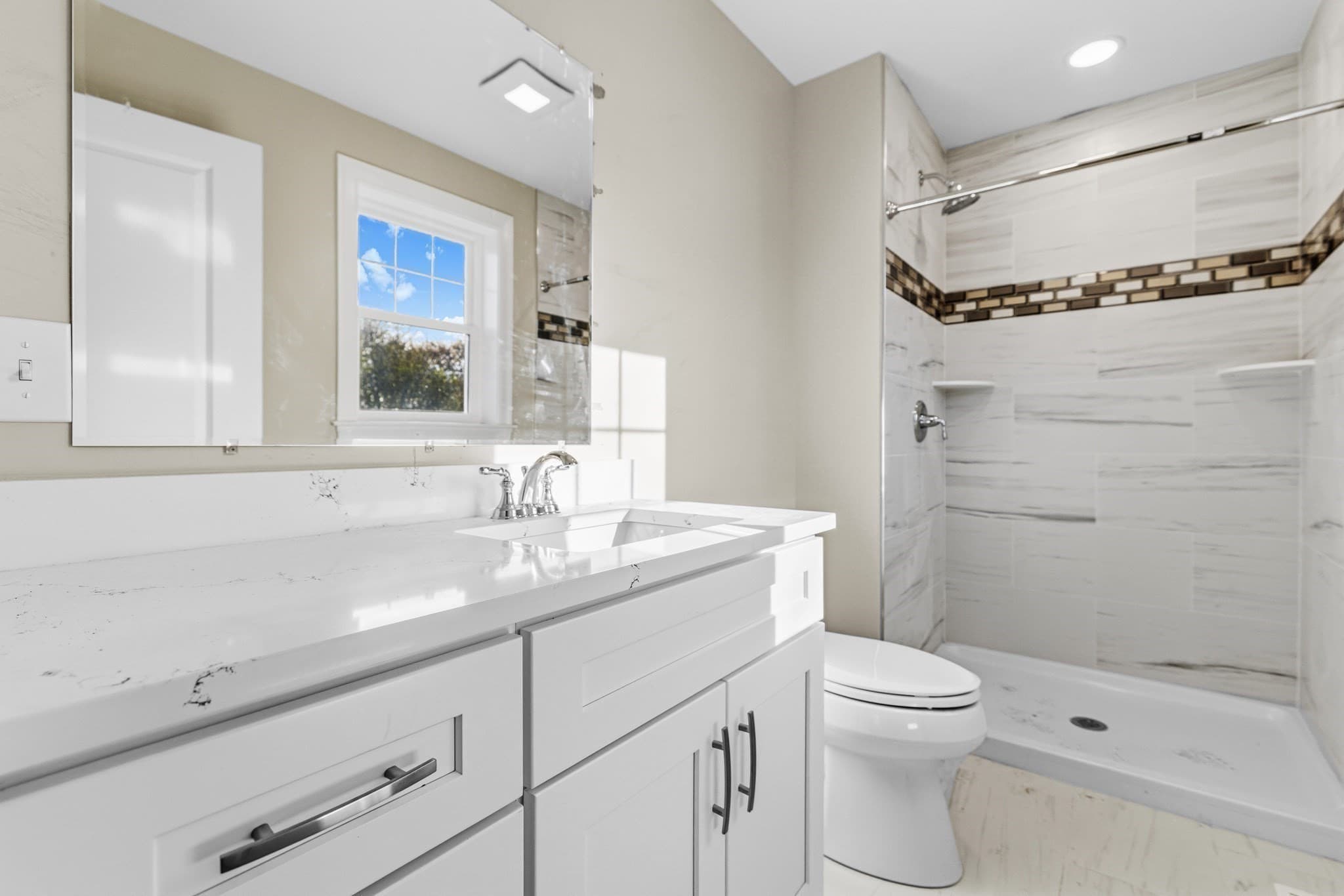 Single Family Residence at 1001 Bay Street, Fall River MA 02724, photo 14 of 38