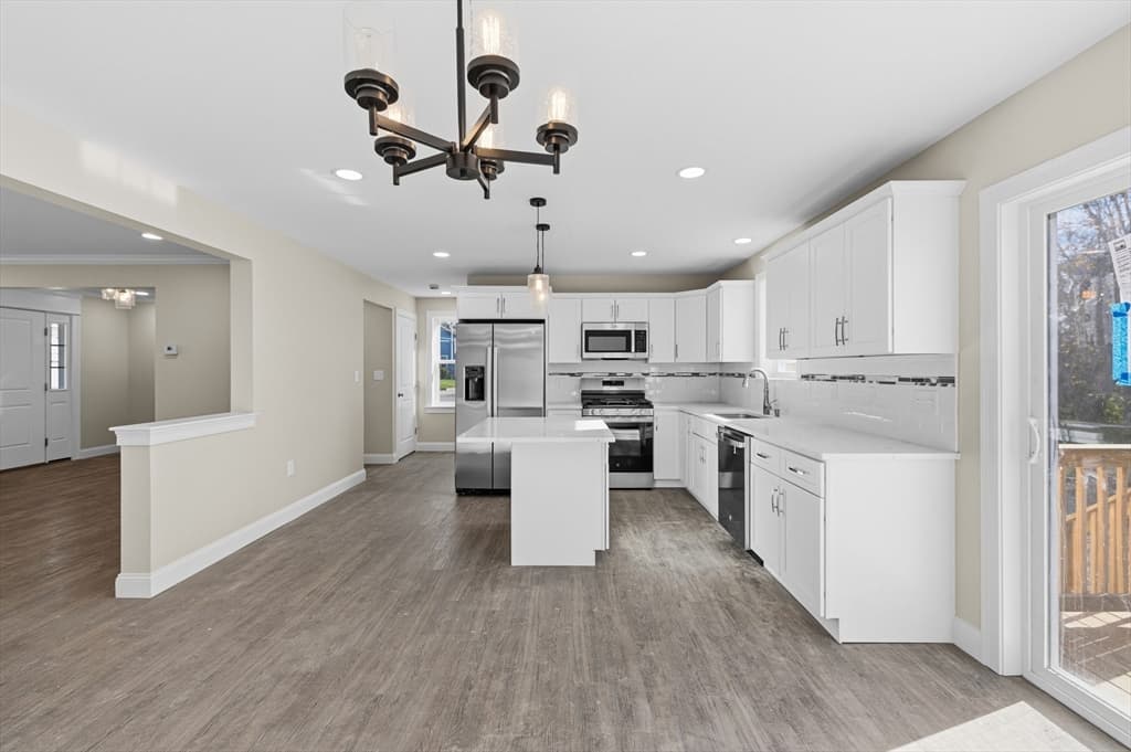 Single Family Residence at 989 Bay Street, Fall River MA 02724, Fall River, photo 9 of 40