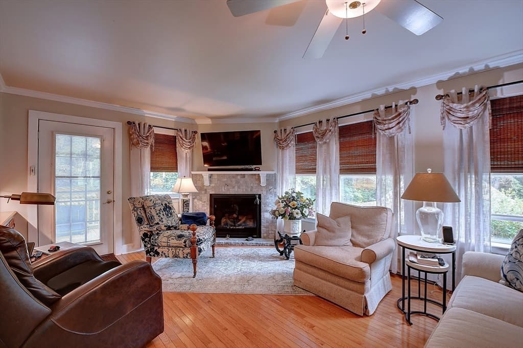 647 Main St # B, Oxford MA 01537 photo 8