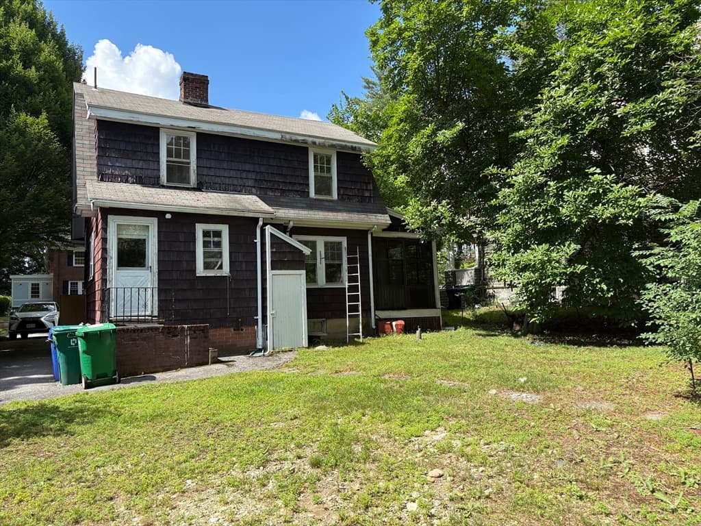 28 Samoset Rd, Newton MA 02468 photo 9