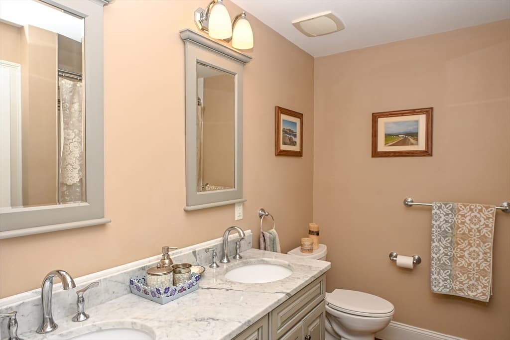 Condominium at 60 Harding St # C, Medfield MA 02052, Medfield, photo 18 of 30