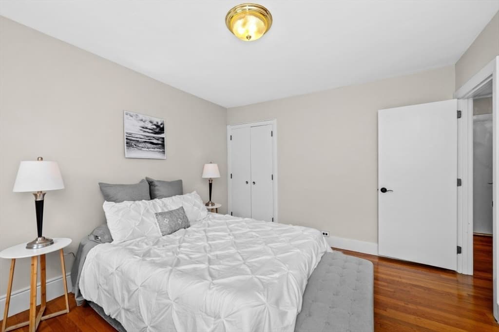 1 Bay View Place, Boston MA 02127 photo 13