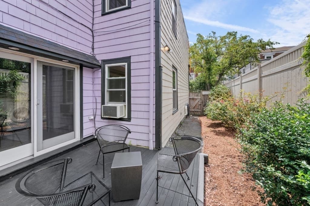 1 Bay View Place, Boston MA 02127 photo 9