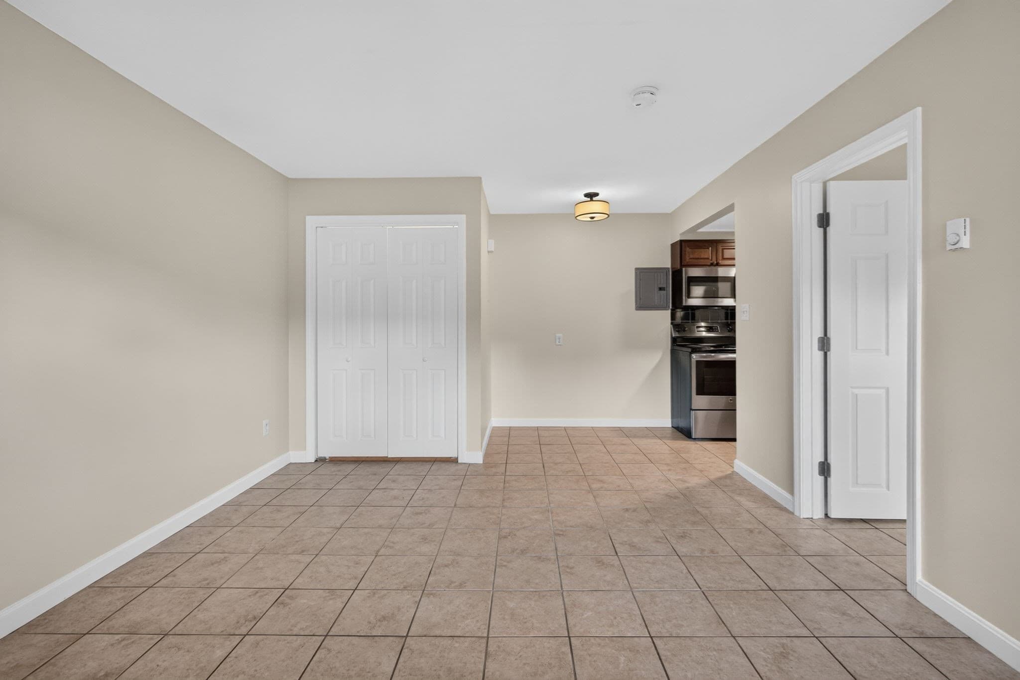Condominium at 14 Arizona Ter # 8, Arlington MA 02474, Arlington, photo 4 of 16