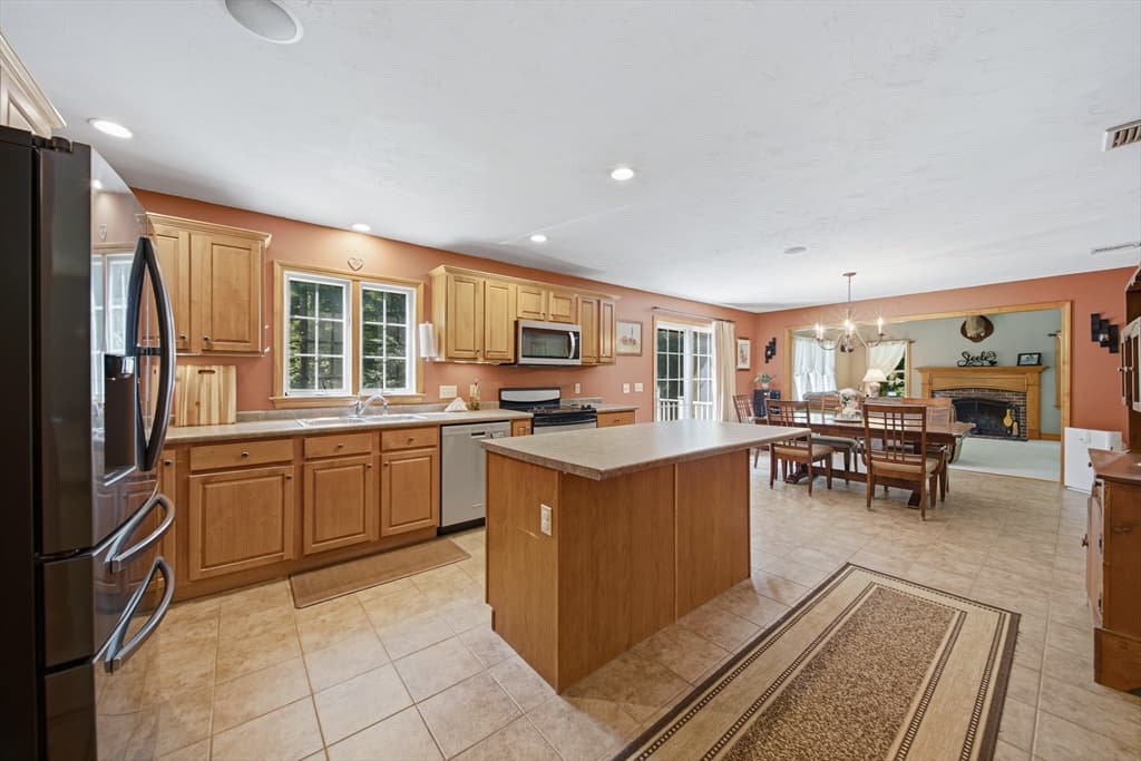 259 Cherry St, Bridgewater MA 02324 photo 13