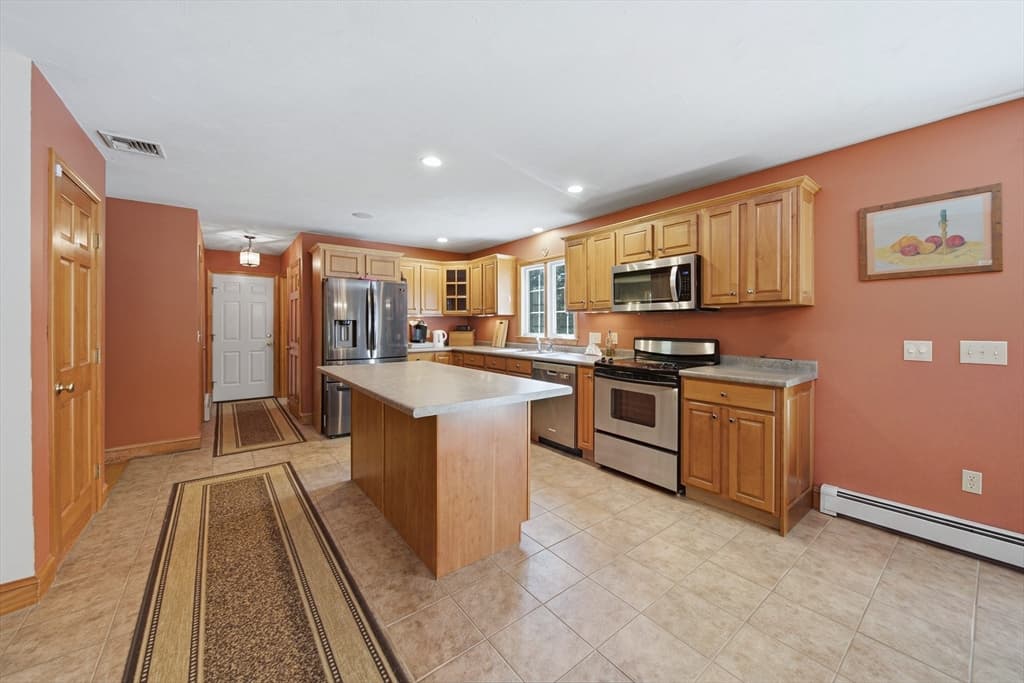 259 Cherry St, Bridgewater MA 02324 photo 9