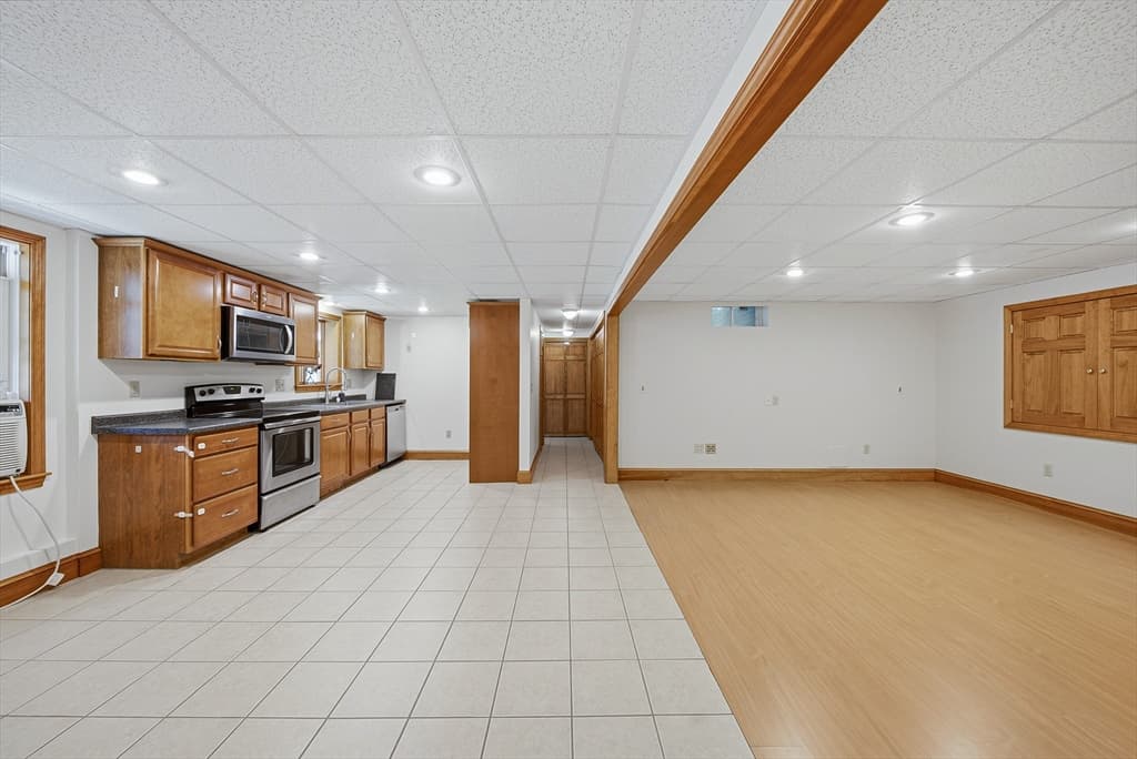 259 Cherry St, Bridgewater MA 02324 photo 34