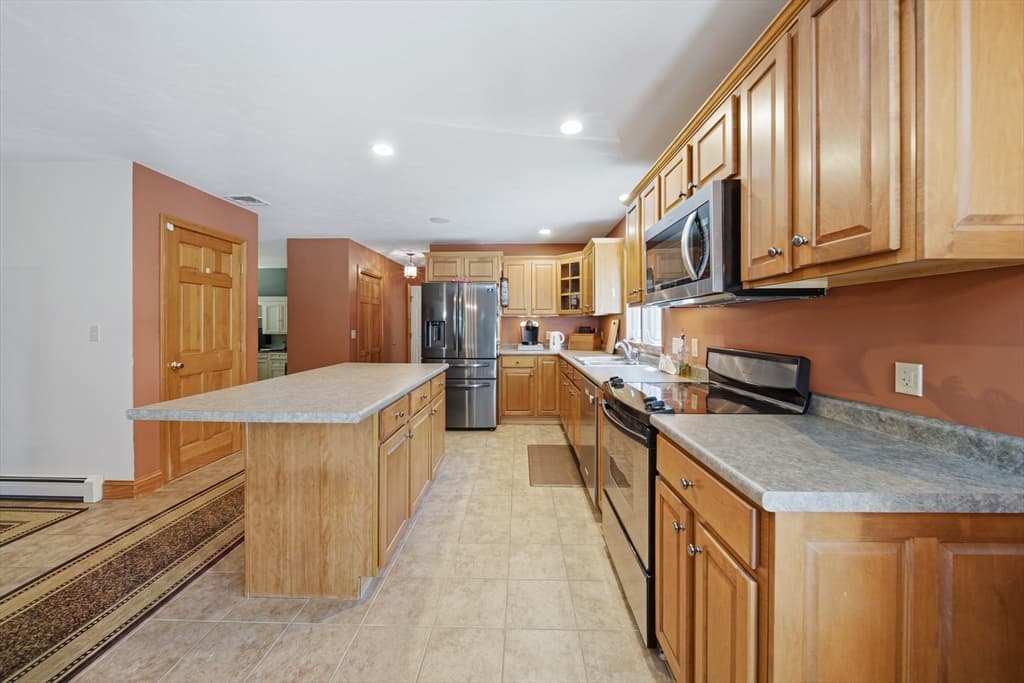259 Cherry St, Bridgewater MA 02324 photo 10
