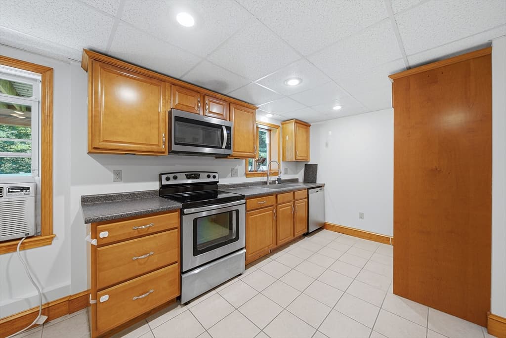 259 Cherry St, Bridgewater MA 02324 photo 35