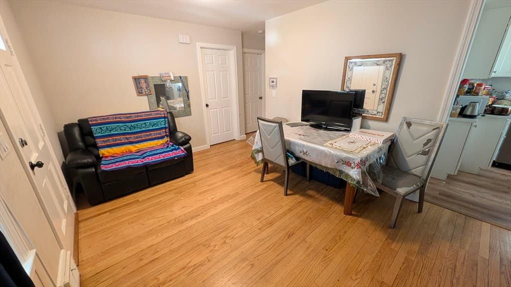 22 Walnut St, Revere MA 02151 photo 9