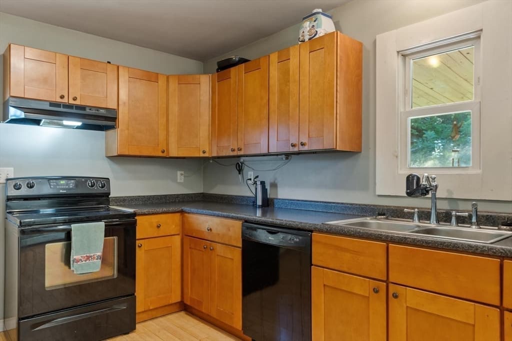 56 Bliss St, Athol MA 01331 photo 14