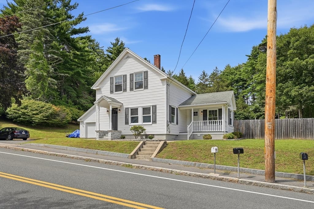 19 Depot St, Belchertown MA 01007 photo 2