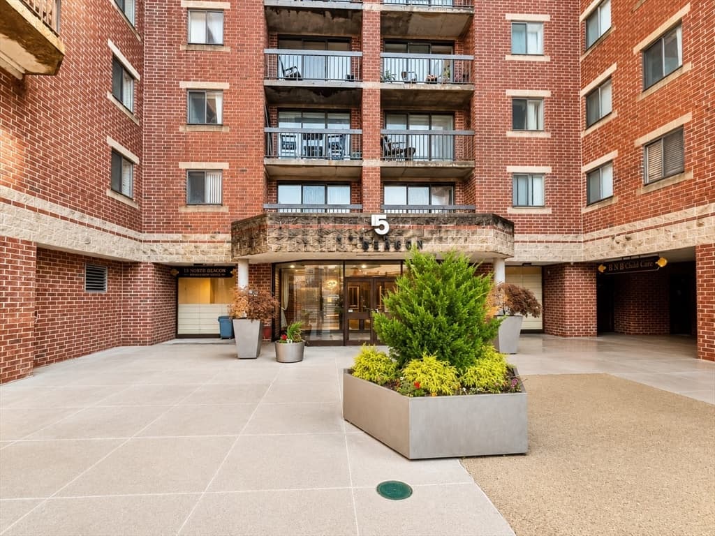 15 North Beacon # 303, Boston MA 02134 photo 2