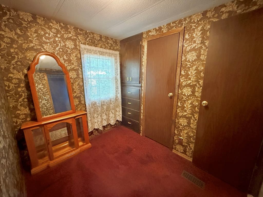 229 Miller St # F4, Ludlow MA 01056 photo 17
