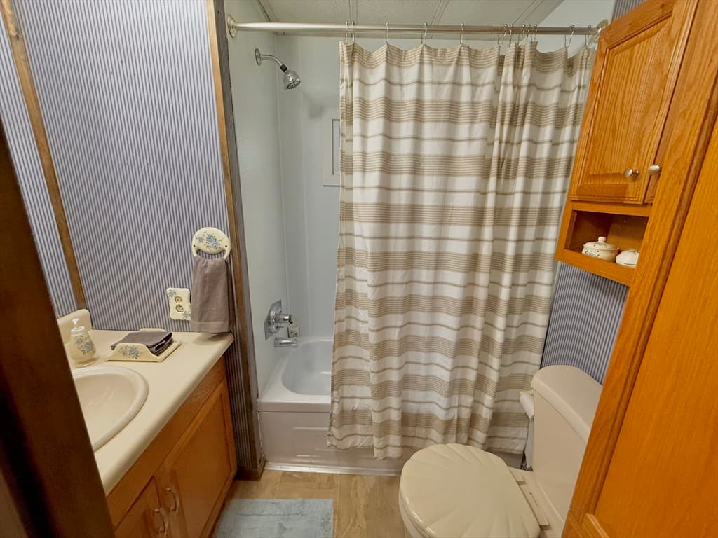 229 Miller St # F4, Ludlow MA 01056 photo 22