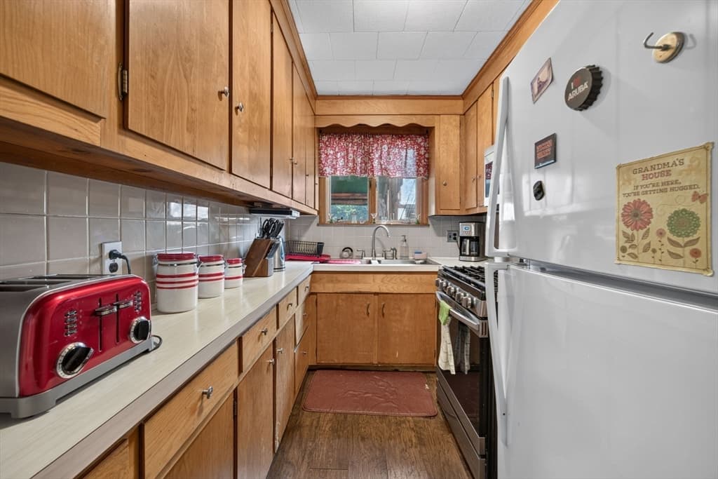Multi Family at 30-32 Margin Street, Haverhill MA 01832, Haverhill, photo 21 of 25