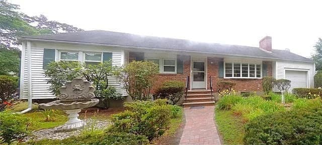 34 Anthony Rd, Newton MA 02460