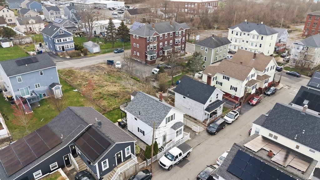 31 Sachem St, Fall River MA 02724 photo 9