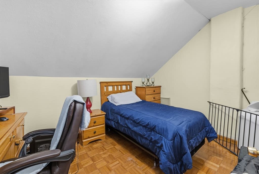 31 Sachem St, Fall River MA 02724 photo 21