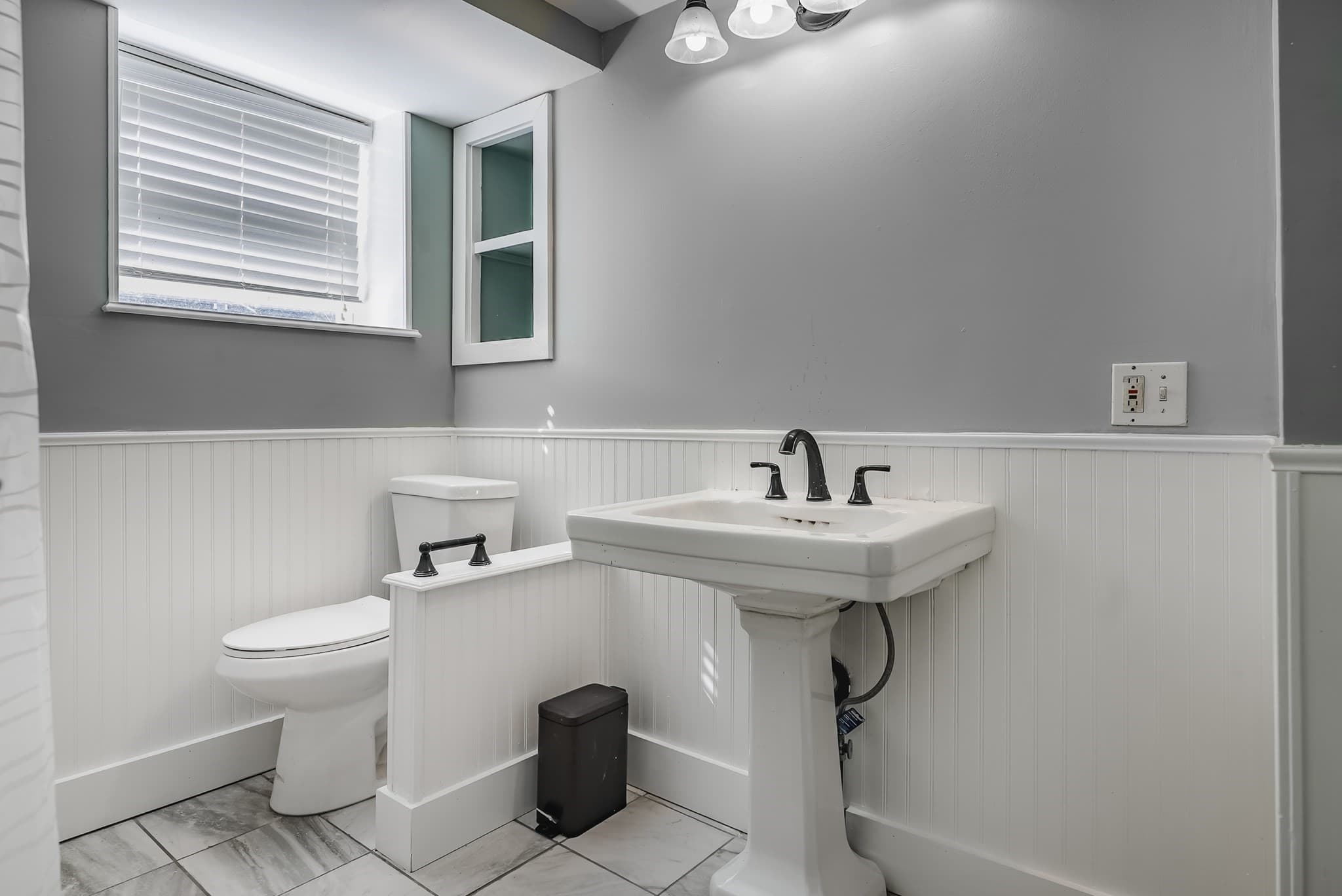 Single Family Residence at 58 Oaklawn St, New Bedford MA 02744, New Bedford, photo 12 of 25