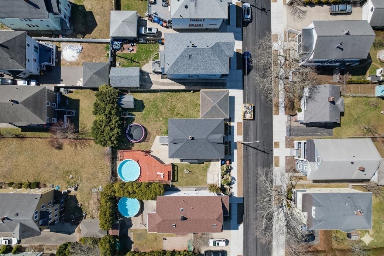 Single Family Residence at 58 Oaklawn St, New Bedford MA 02744, New Bedford, photo 24 of 25
